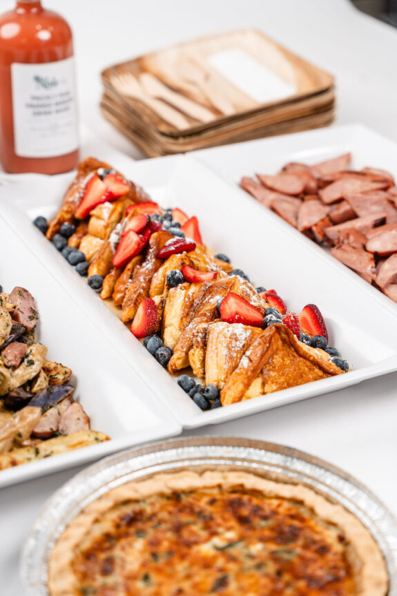 brunch-and-breakfast-catering-package-with-mimosa-kale-chef-service